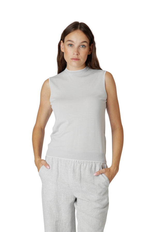 SLEEVELESS CREW NECK SWEATER