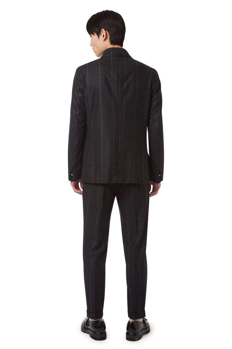 DOUBLE-BREASTED SUIT WITH PANTS