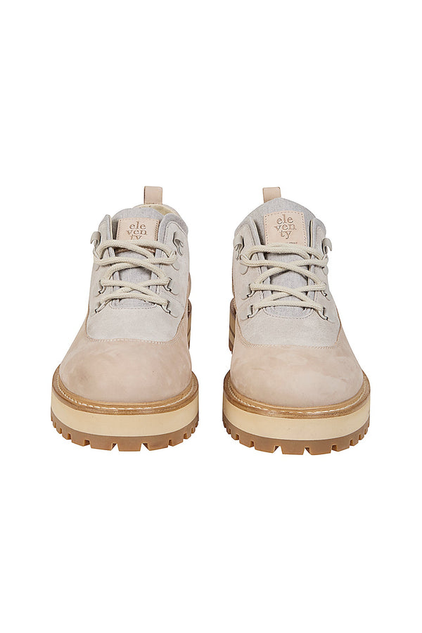LOW TREKKING SHOE