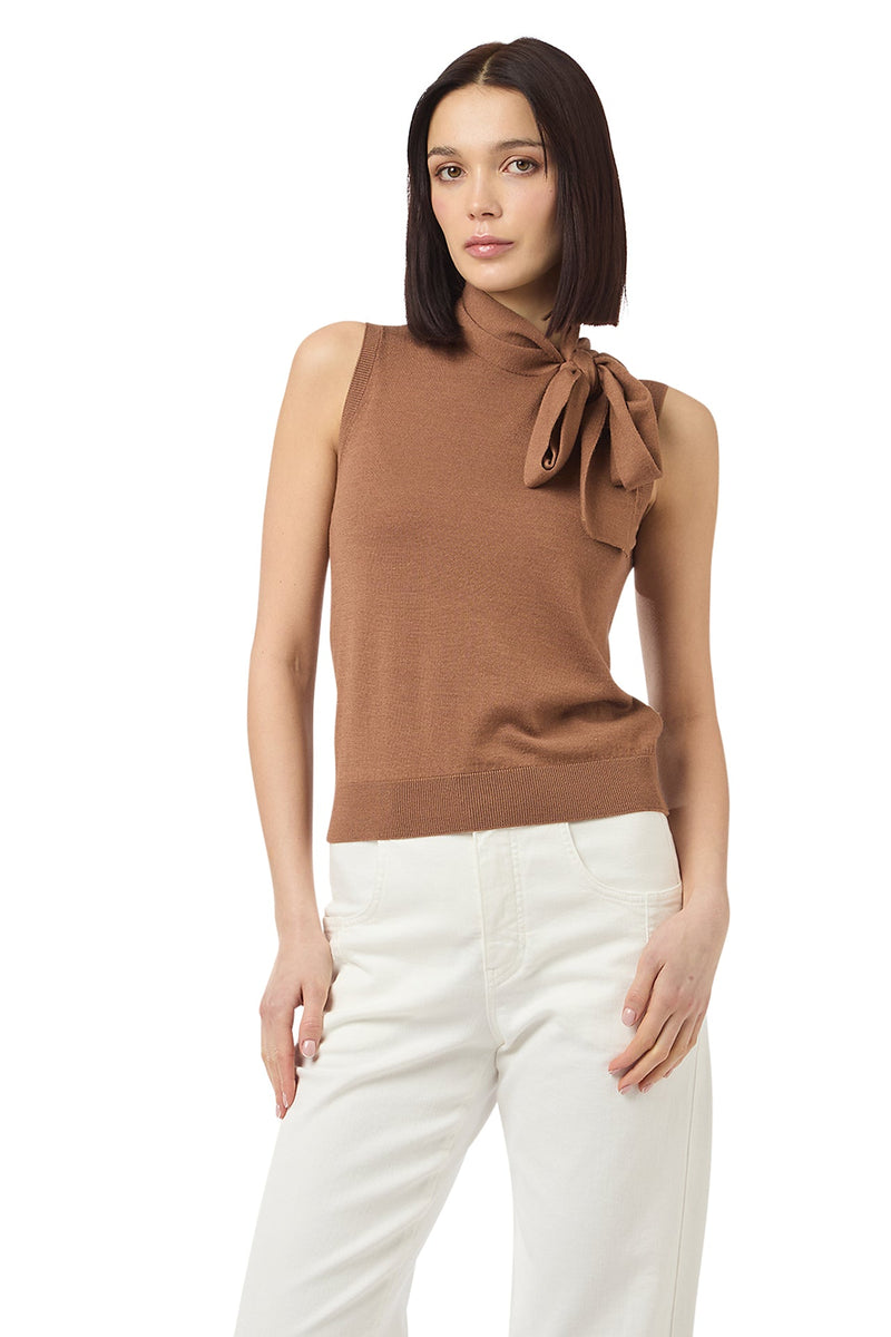 SLEEVELESS SWEATER